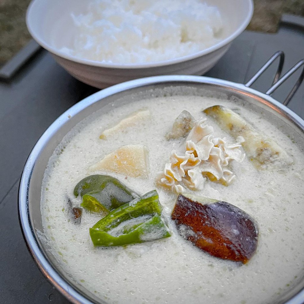 ハナビラタケレシピ写真1_ハナビラタケ入りグリーンカレー