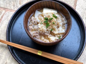 はなびら茸とレンコンの豚汁写真-1