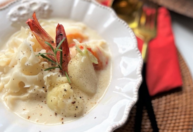 はなびら茸と海老のクリームシチュー-レシピ画像1