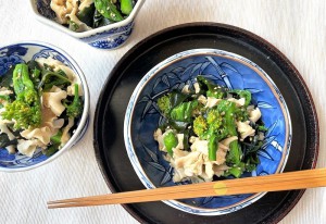 はなびら茸と菜の花とわかめの胡麻和え／雨水＊谷口ももよ薬膳-写真2