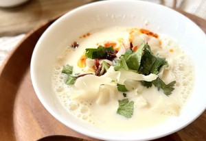 はなびら茸の鹹豆漿（シェントウジャン）／立春＊谷口ももよ薬膳・歳時記レシピ写真1