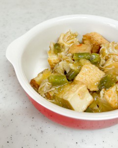 ハナビラタケレシピ写真3_ハナビラタケと厚揚げ炒め煮